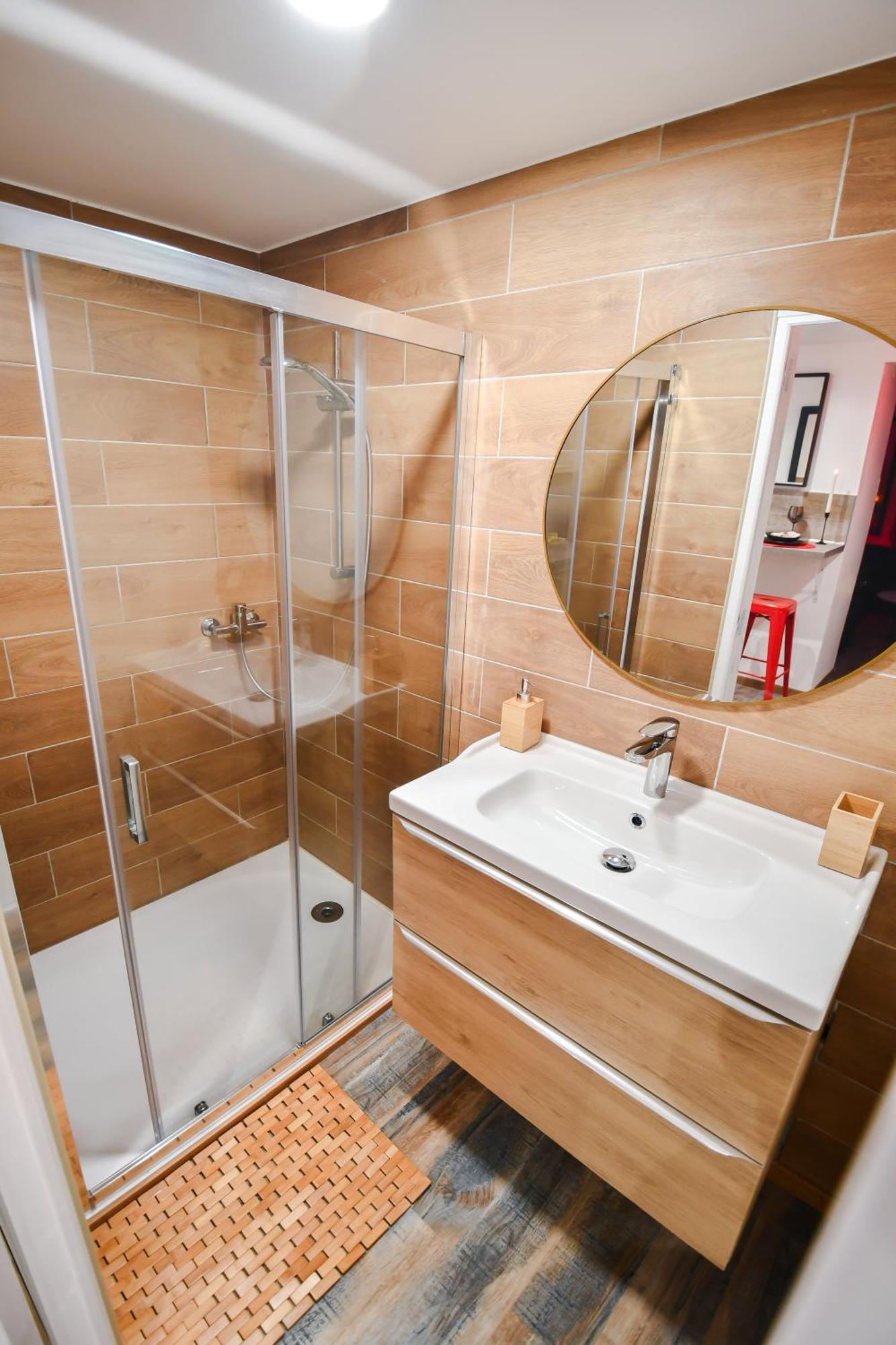 L'arena - Room, Jacuzzi Apartment *